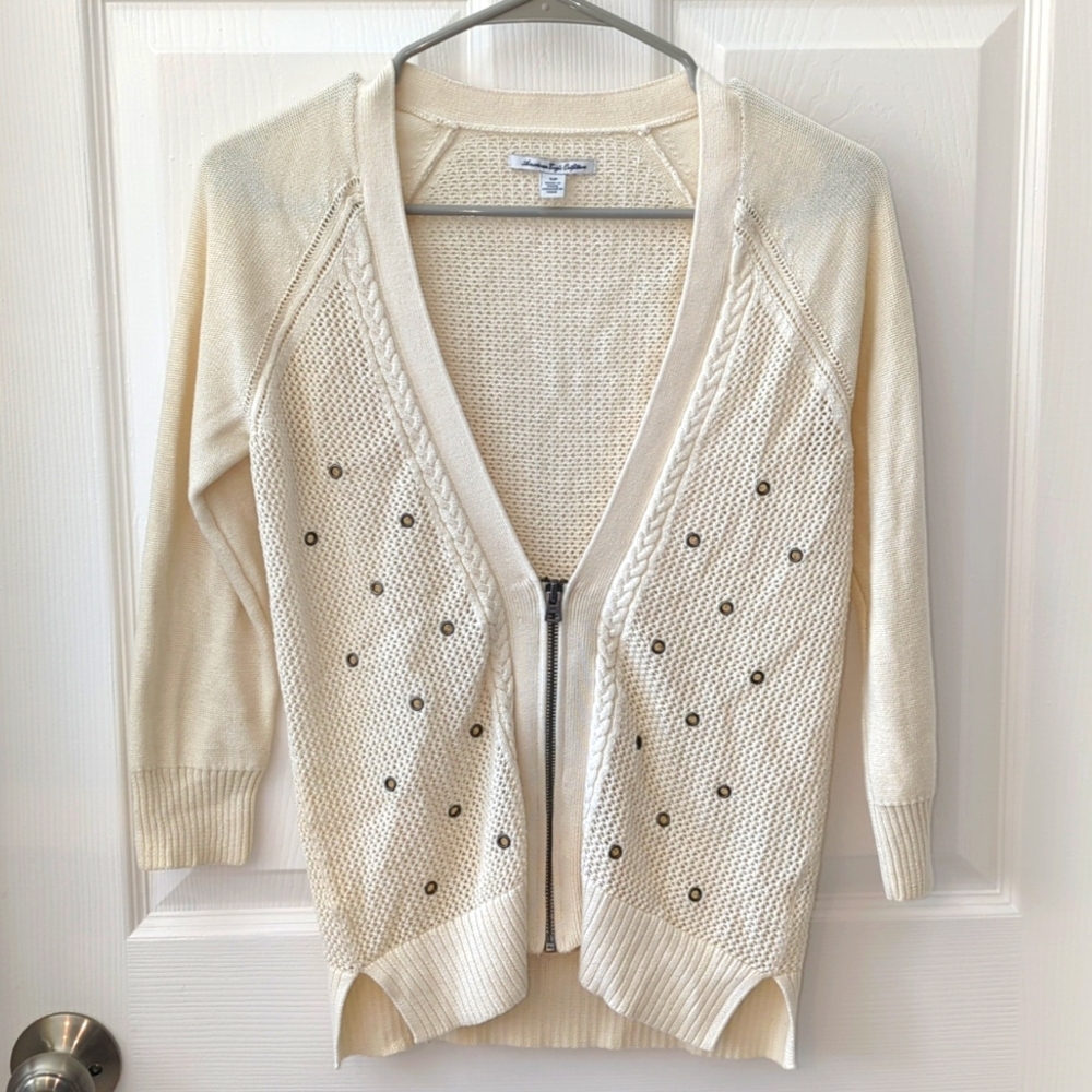 Ivory zip Cardigan with grommet details & Zipper Size Small